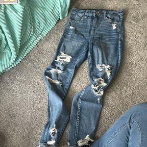 Women’s American Eagle, curvy high-rise, jeans, size 4 short